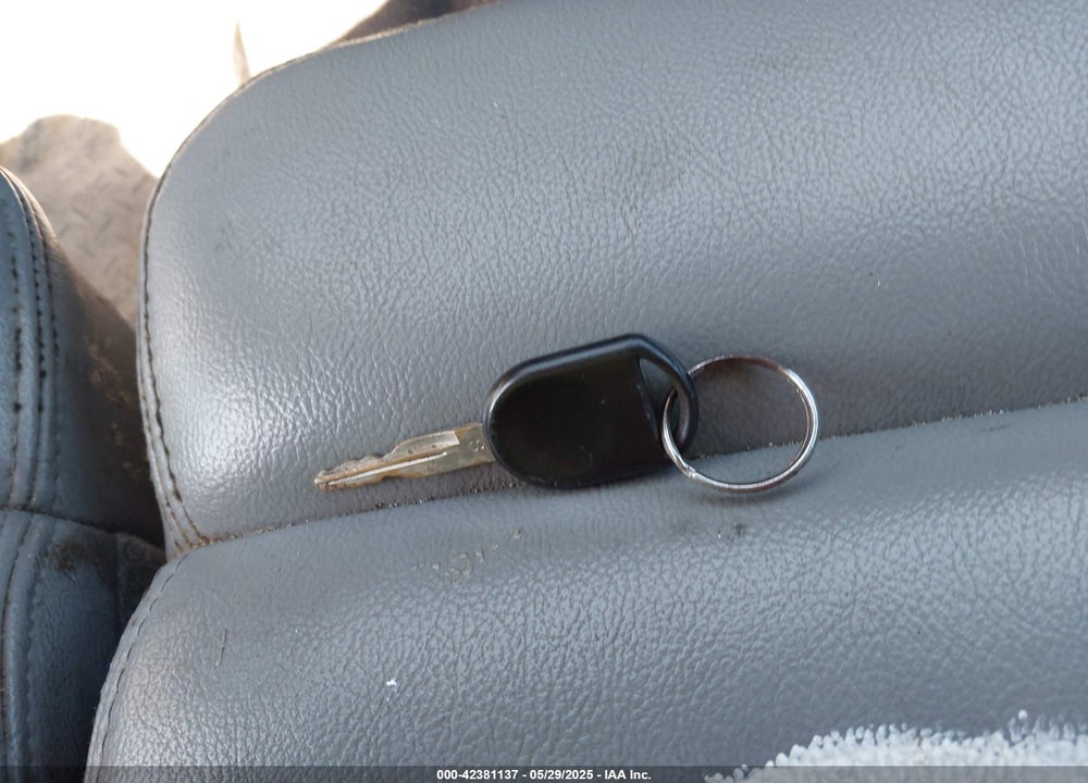 2006 FORD F-150 STX/XL/XLT VIN: 1FTRX12WX6FB17939