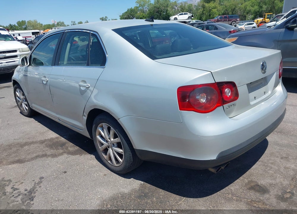 2010 VOLKSWAGEN JETTA VIN: 3VWRZ7AJ9AM115141