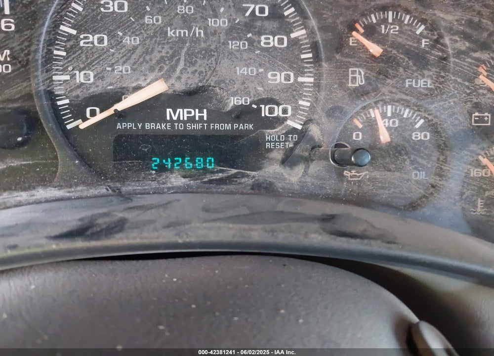2002 GMC YUKON SLT VIN: 1GKEK13Z32R279446