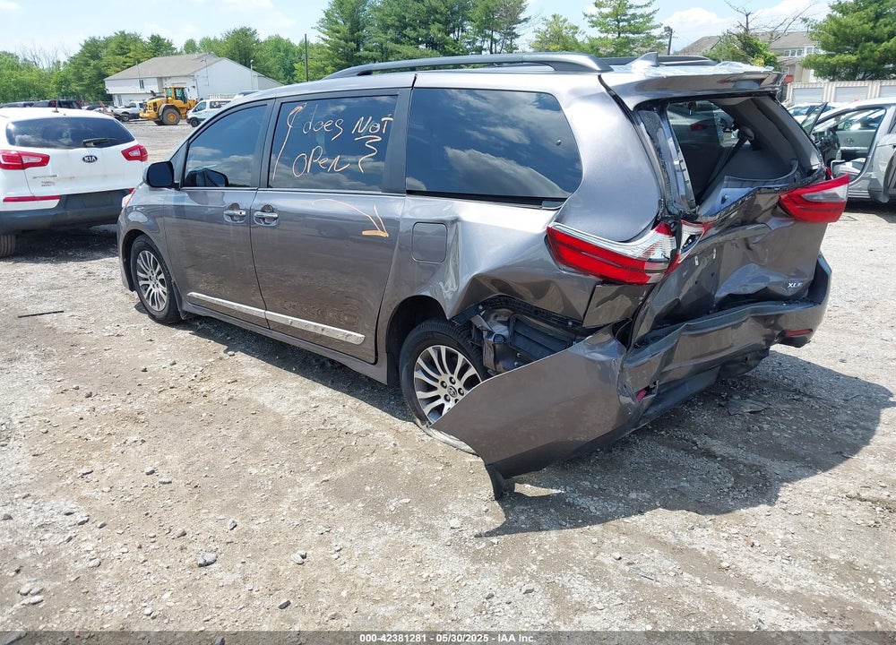 2020 TOYOTA SIENNA XLE VIN: 5TDYZ3DC5LS058623