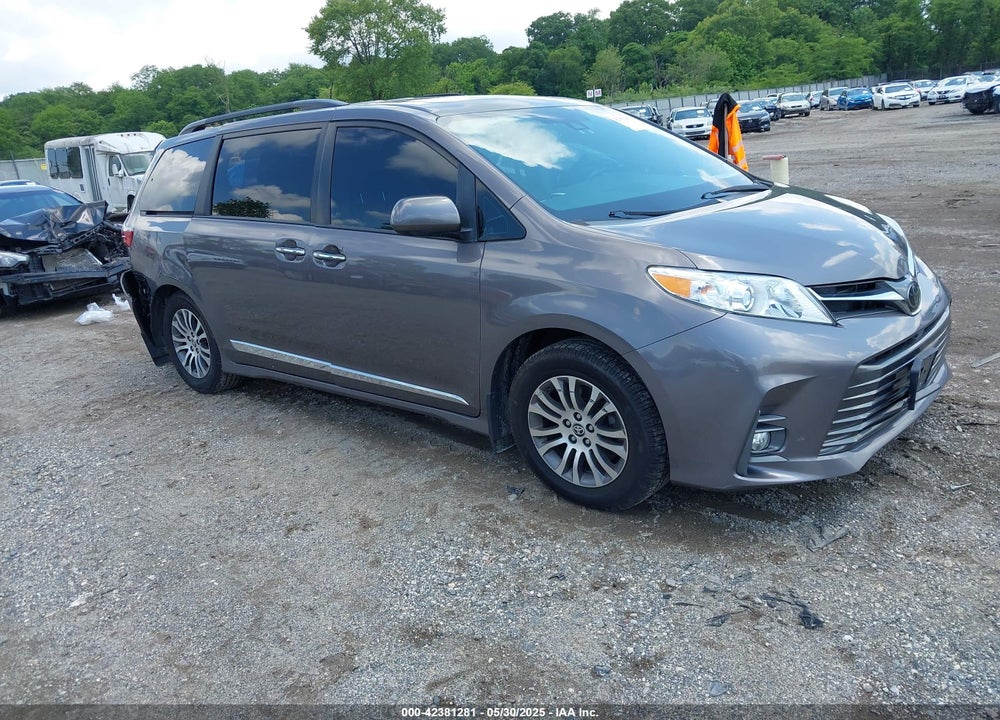 2020 TOYOTA SIENNA XLE VIN: 5TDYZ3DC5LS058623