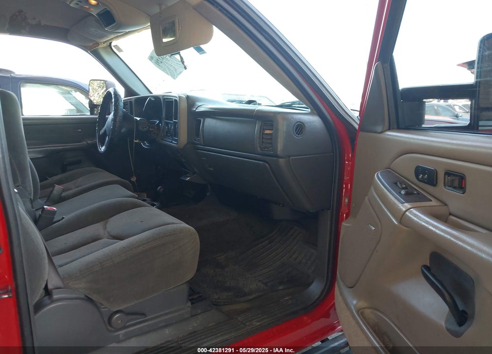 2003 CHEVROLET SILVERADO 1500 LS VIN: 2GCEK19V031258824