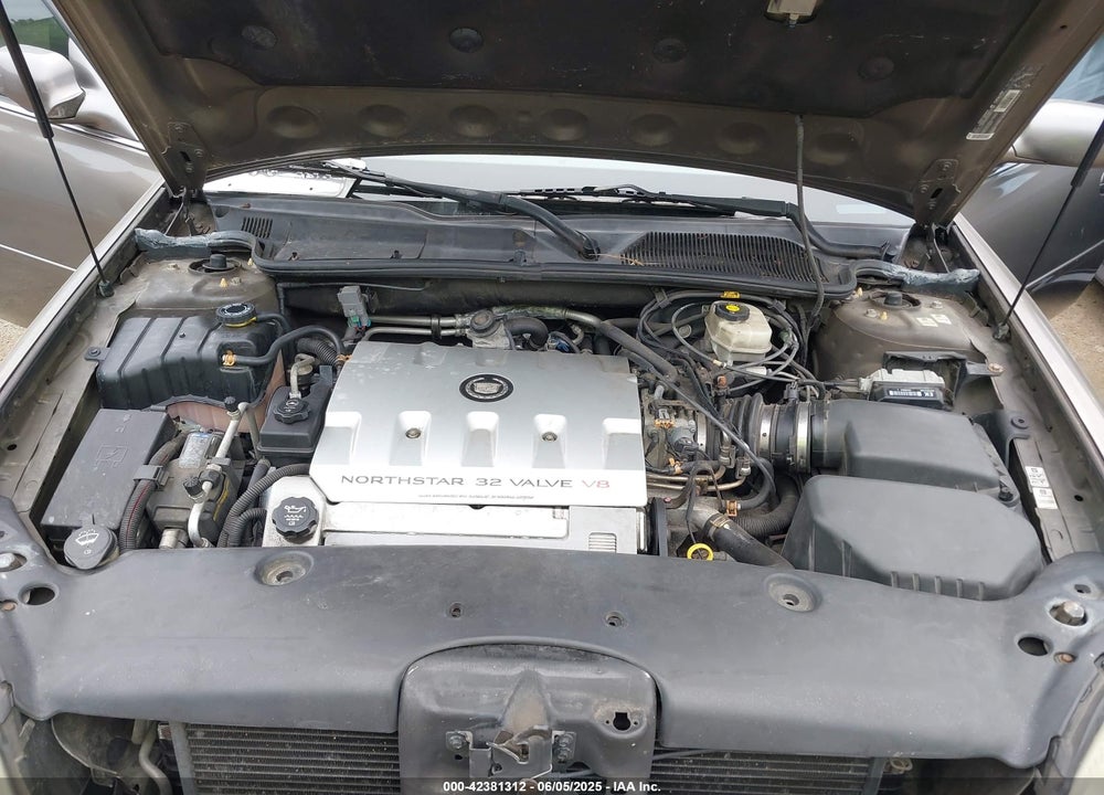 2002 CADILLAC DEVILLE DTS VIN: 1G6KF57932U284473