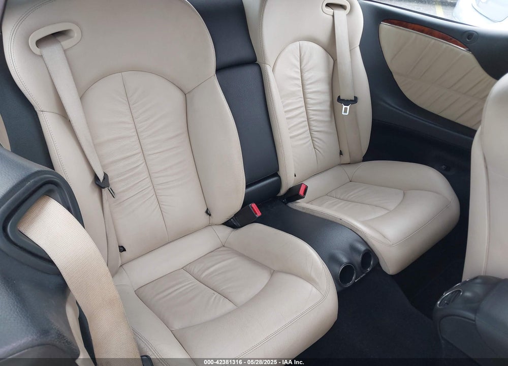 2009 MERCEDES-BENZ CLK 350 VIN: WDBTK56FX9T105106