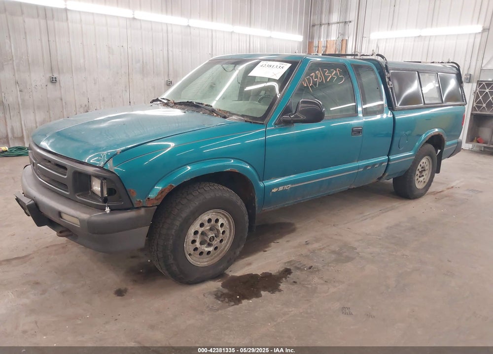 1995 CHEVROLET S TRUCK S10 VIN: 1GCDT19W4S8126453