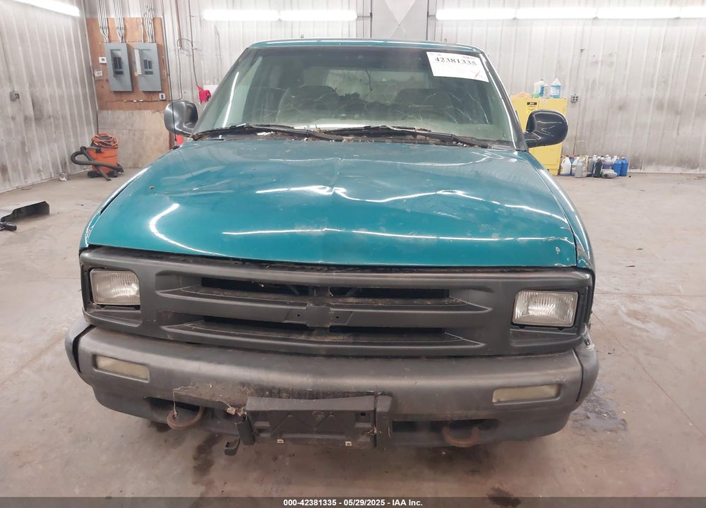 1995 CHEVROLET S TRUCK S10 VIN: 1GCDT19W4S8126453
