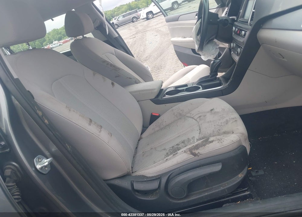 2018 HYUNDAI SONATA VIN: 5NPE34AF4JH728318