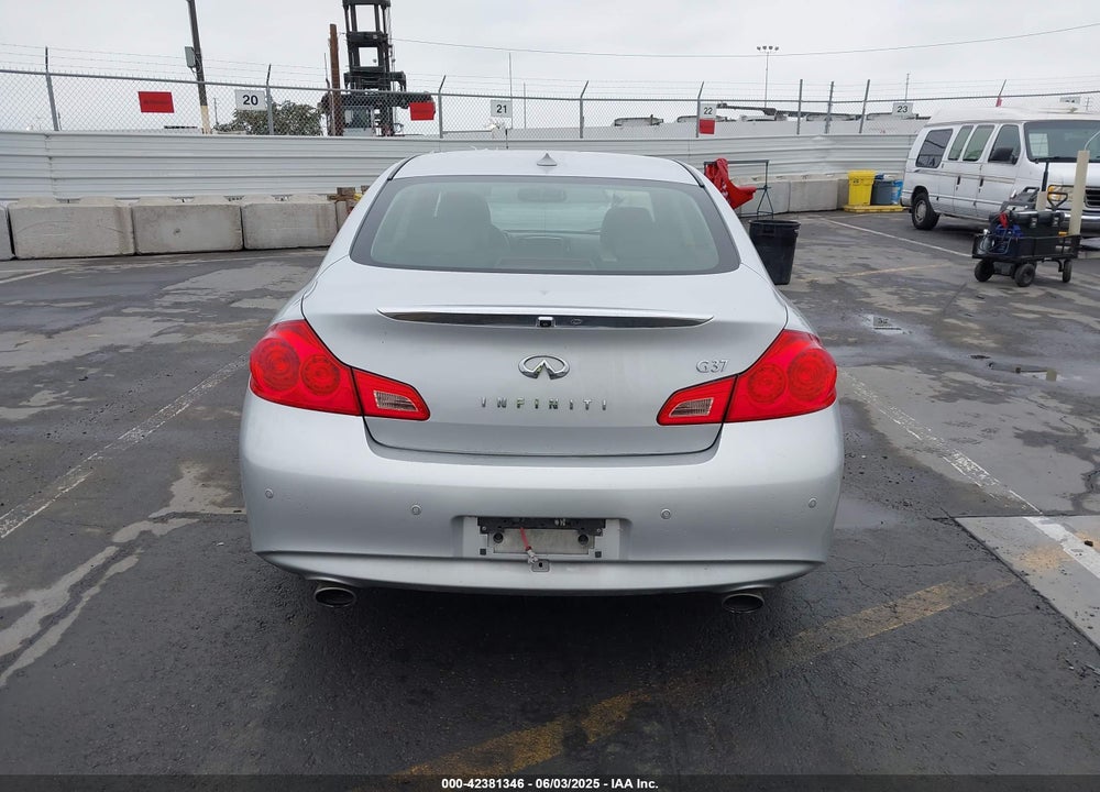 2013 INFINITI G37 JOURNEY VIN: JN1CV6AP5DM305881