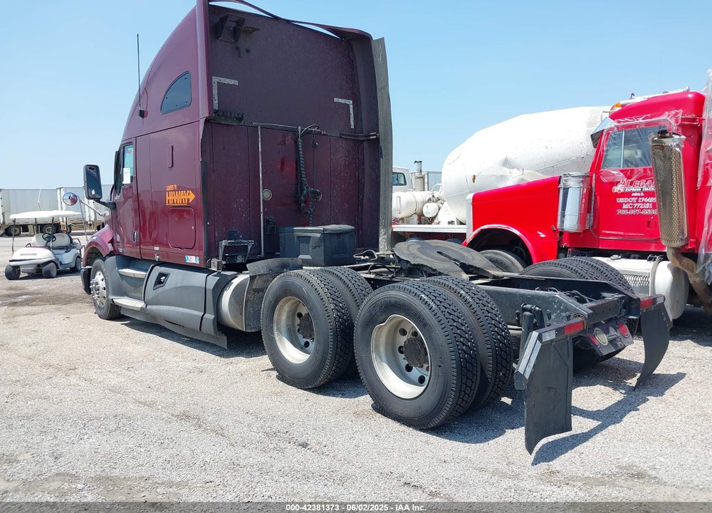 2012 KENWORTH T700 T700 VIN: 1XKFD48X9CJ315678