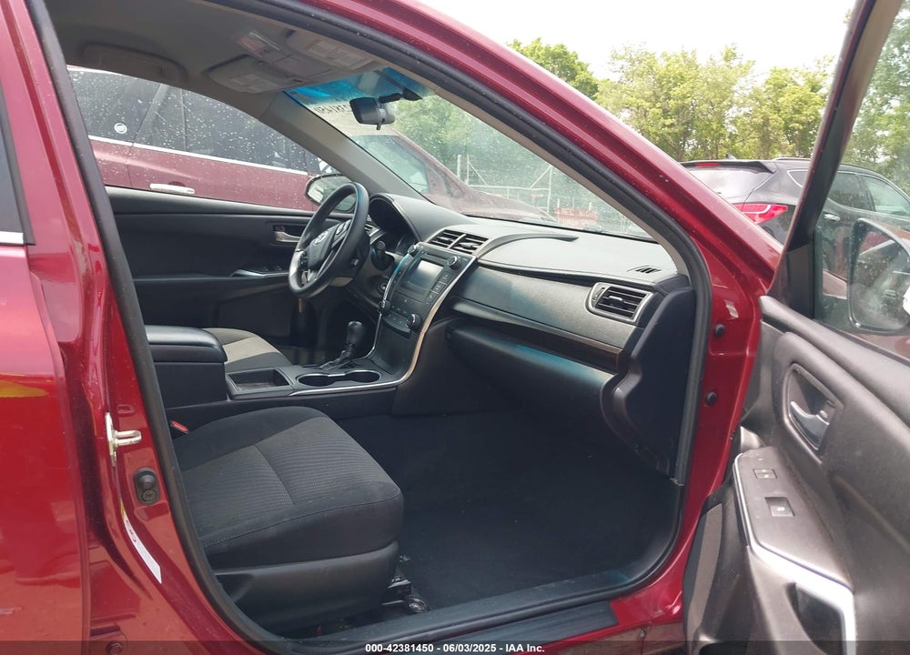 2017 TOYOTA CAMRY LE VIN: 4T1BF1FK8HU811552