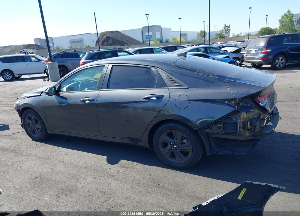 2021 HYUNDAI ELANTRA VIN: 5NPLM4AG1MH038821