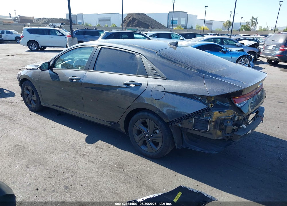 2021 HYUNDAI ELANTRA VIN: 5NPLM4AG1MH038821