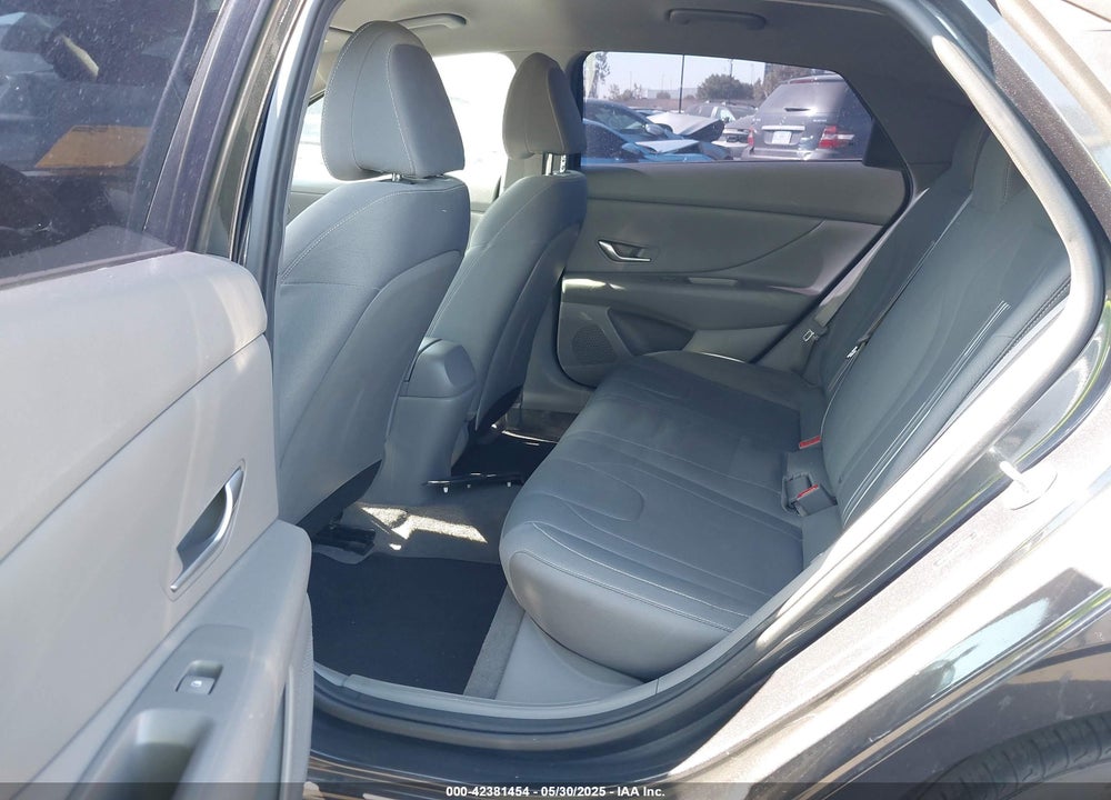 2021 HYUNDAI ELANTRA VIN: 5NPLM4AG1MH038821