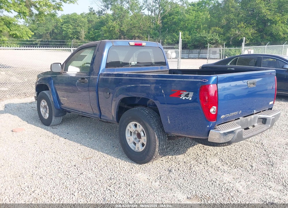 2005 CHEVROLET COLORADO LS VIN: 1GCDT146758230415