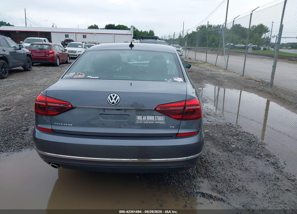 2017 VOLKSWAGEN PASSAT VIN: 1VWBT7A3XHC065396