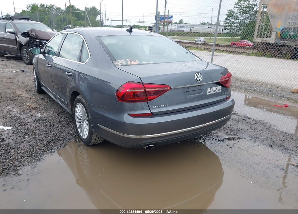 2017 VOLKSWAGEN PASSAT VIN: 1VWBT7A3XHC065396