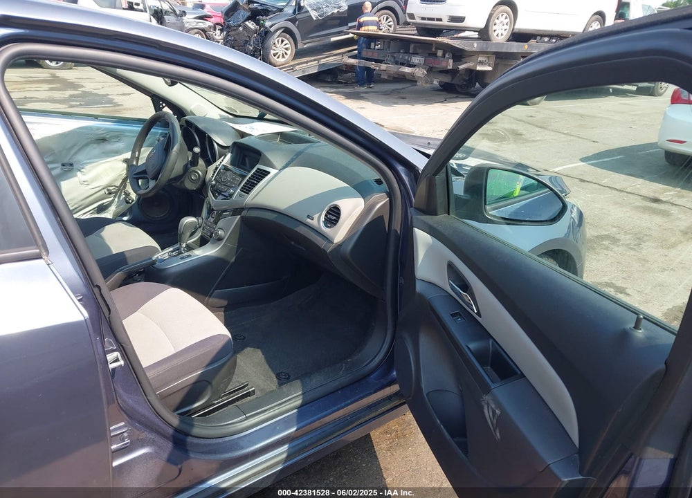 2014 CHEVROLET CRUZE LS AUTO VIN: 1G1PA5SG1E7203604
