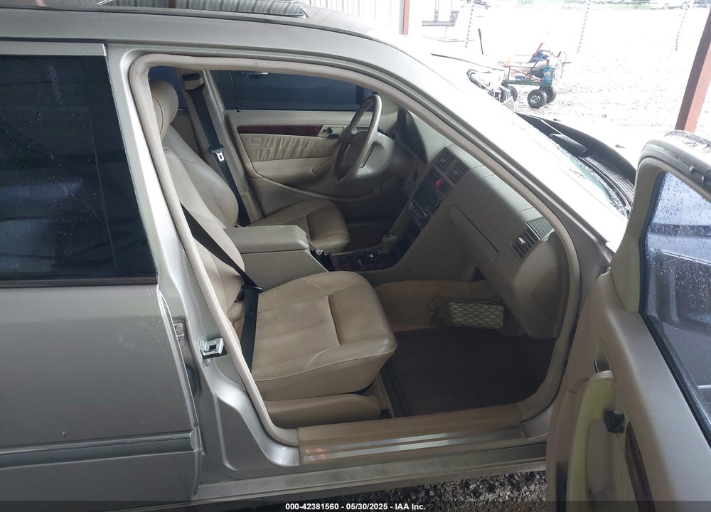 1999 MERCEDES-BENZ C 230 KOMPRESSOR VIN: WDBHA24G0XA703572