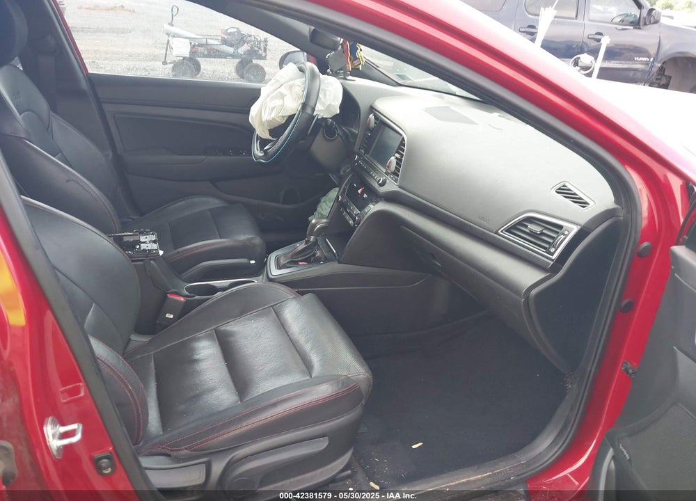 2017 HYUNDAI ELANTRA VIN: KMHD04LB6HU315214