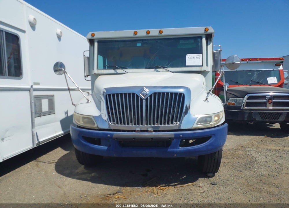 2009 INTERNATIONAL 4000 4300 VIN: 1HTMMAAM09H094248