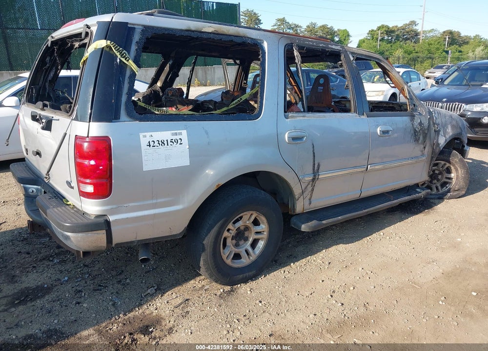 2001 FORD EXPEDITION XLT VIN: 1FMRU15L81LA40553