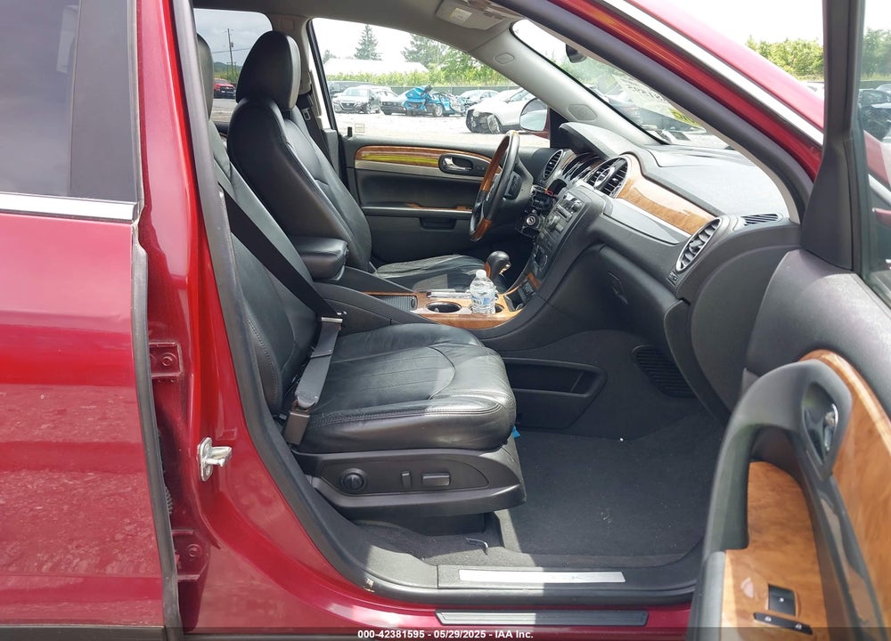 2011 BUICK ENCLAVE VIN: 5GAKVBED6BJ129490