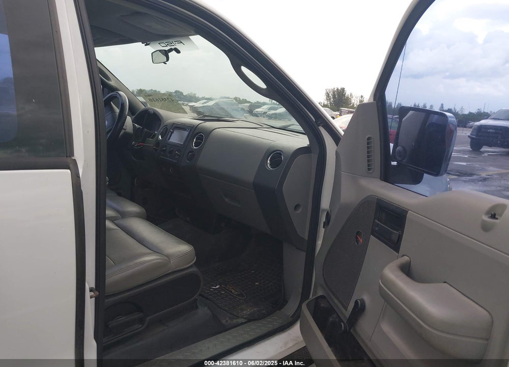 2004 FORD F-150 STX/XL/XLT VIN: 1FTRF12W24NB79082