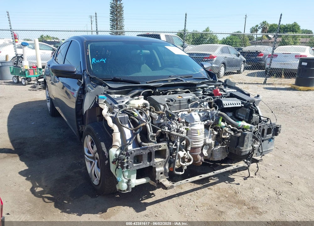 2021 HONDA CIVIC LX VIN: 2HGFC2F66MH559998