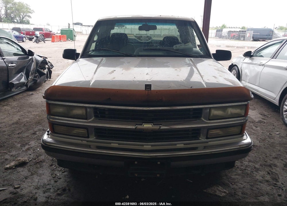 1996 CHEVROLET GMT-400 VIN: 2GCEC19R6T1205612