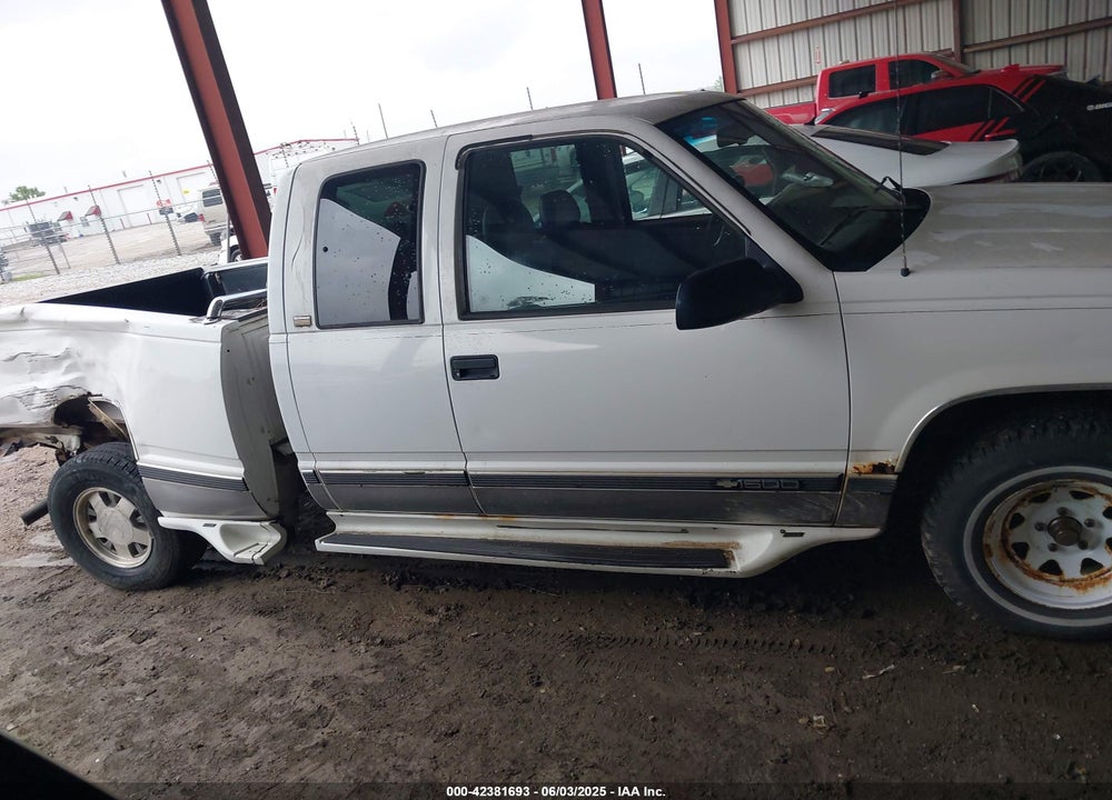1996 CHEVROLET GMT-400 VIN: 2GCEC19R6T1205612