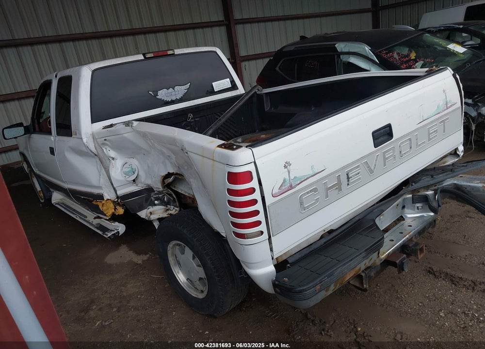 1996 CHEVROLET GMT-400 VIN: 2GCEC19R6T1205612