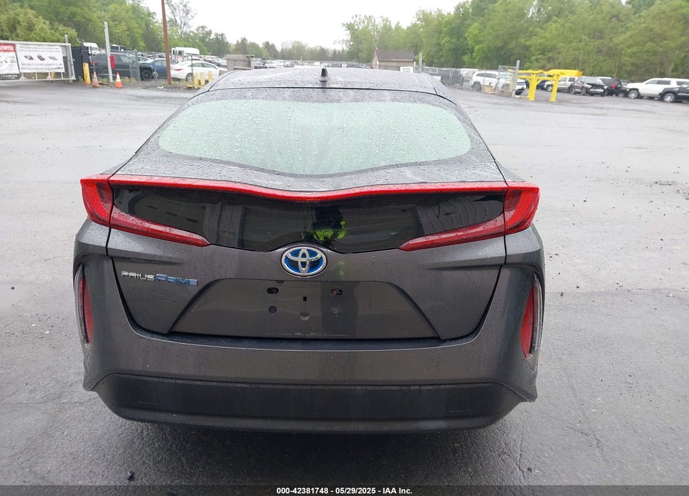 2018 TOYOTA PRIUS PRIME VIN: JTDKARFP8J3082428