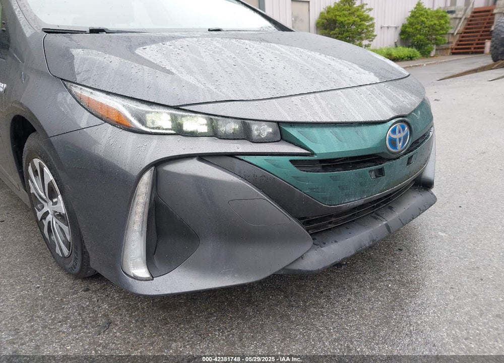 2018 TOYOTA PRIUS PRIME VIN: JTDKARFP8J3082428
