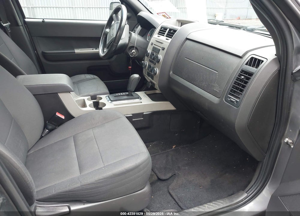 2011 FORD ESCAPE XLT VIN: 1FMCU0DG0BKC28270