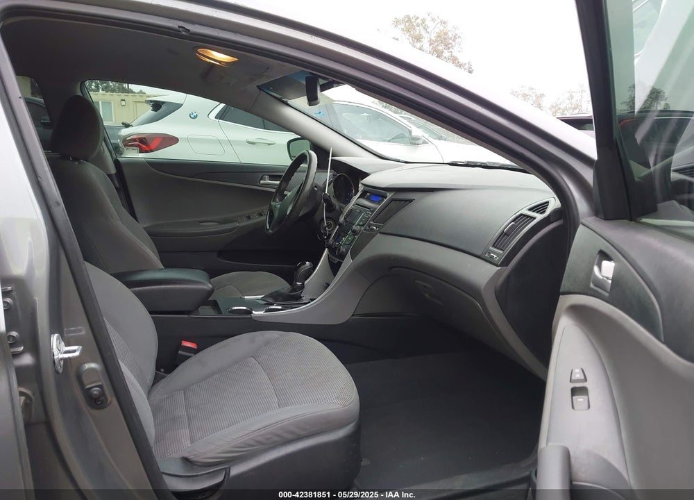 2013 HYUNDAI SONATA VIN: 5NPEB4ACXDH645022