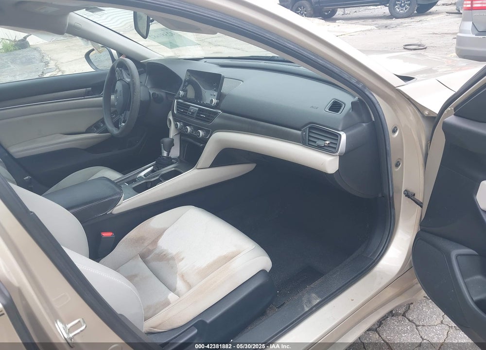 2019 HONDA ACCORD VIN: 1HGCV1F1XKA074481