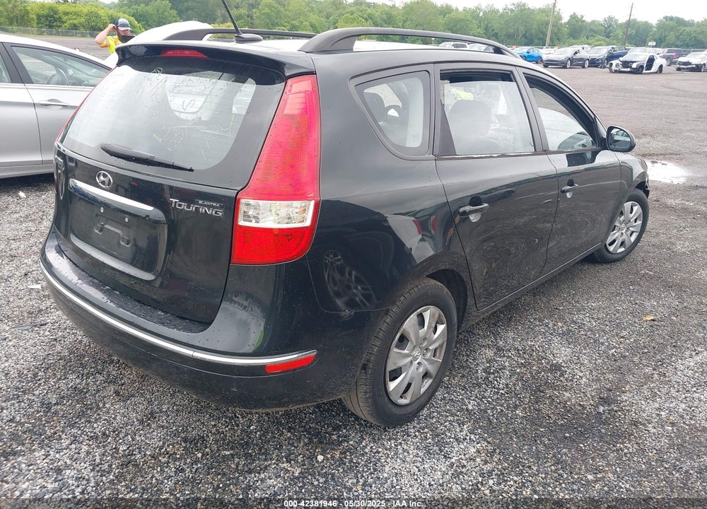 2010 HYUNDAI ELANTRA TOURING VIN: KMHDC8AE1AU063843