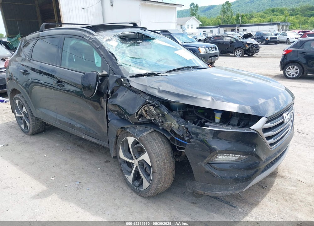 2017 HYUNDAI TUCSON VALUE VIN: KM8J3CA25HU566376