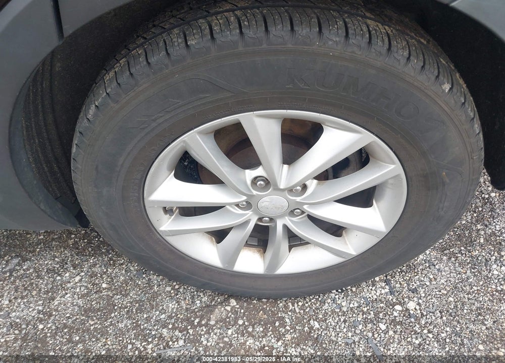 2017 KIA SORENTO VIN: 5XYPGDA53HG320799