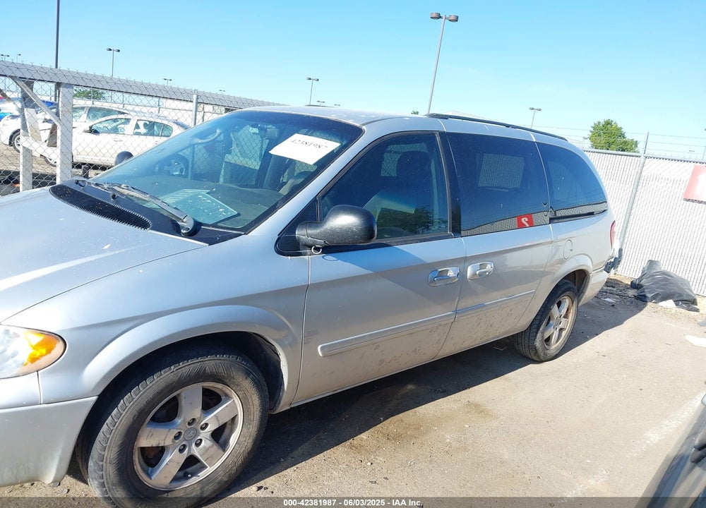 2006 DODGE GRAND CARAVAN SXT VIN: 2D4GP44L96R896421