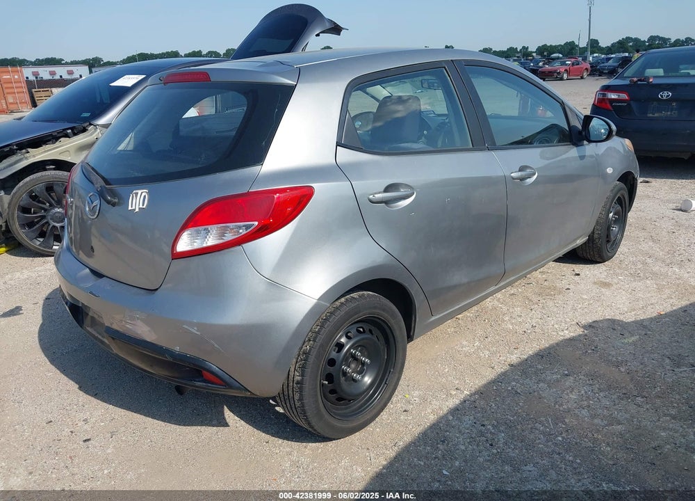 2012 MAZDA 2 SPORT VIN: JM1DE1KYXC0151752