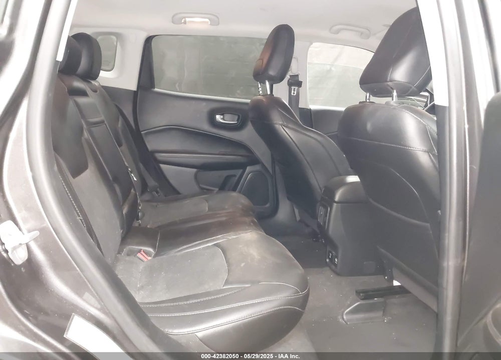 2018 JEEP COMPASS VIN: 3C4NJCBB2JT327376