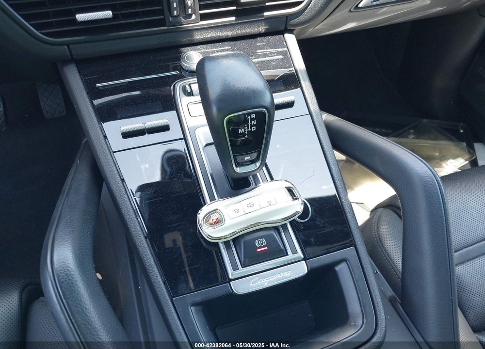 2021 PORSCHE CAYENNE VIN: WP1AA2AY1MDA08476