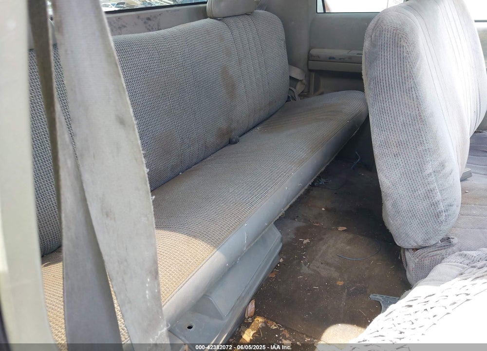 1998 GMC SIERRA 1500 SL WIDESIDE VIN: 1GTEC19M7WE546119
