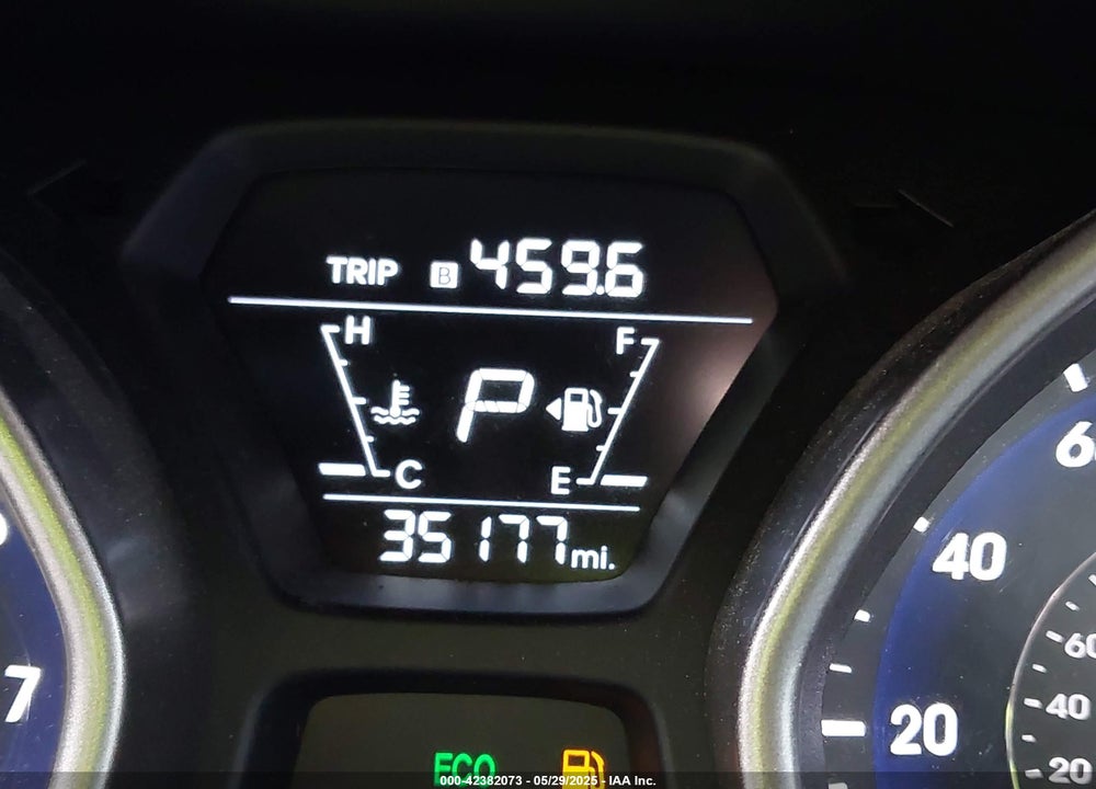 2014 HYUNDAI ELANTRA VIN: 5NPDH4AE6EH509290
