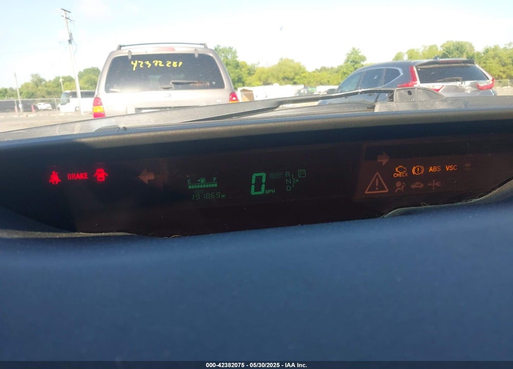 2005 TOYOTA PRIUS VIN: JTDKB20U357051637