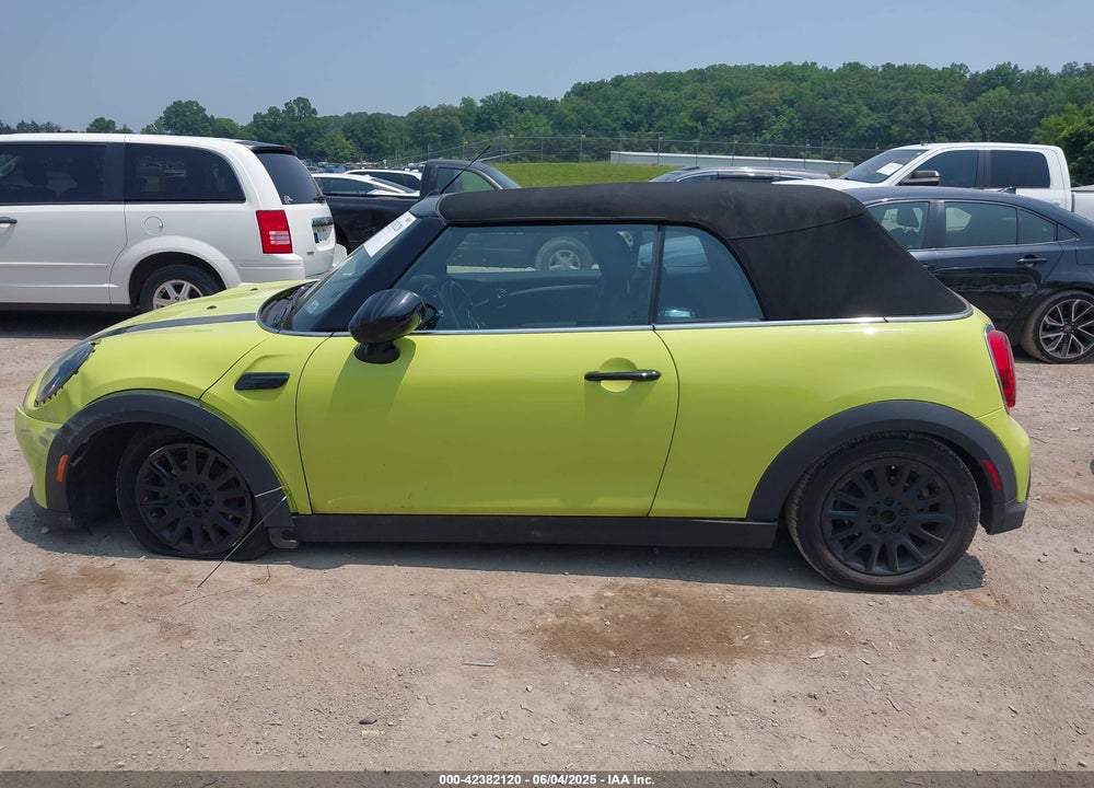 2023 MINI CONVERTIBLE VIN: WMW23DL00P3R03046