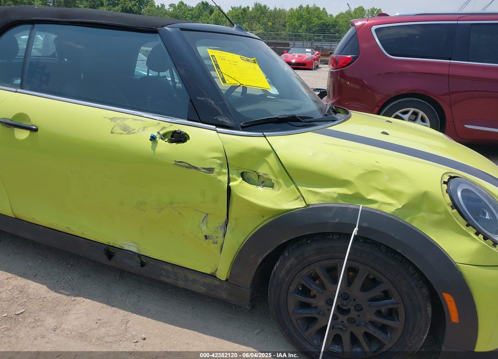 2023 MINI CONVERTIBLE VIN: WMW23DL00P3R03046