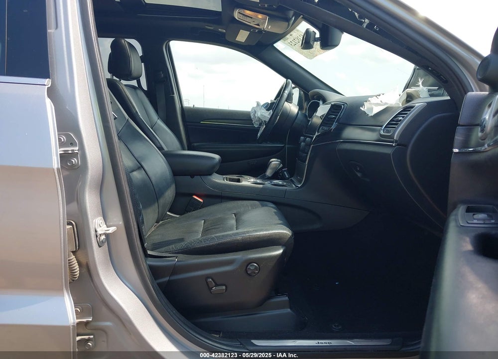 2021 JEEP GRAND CHEROKEE VIN: 1C4RJEBG4MC679383