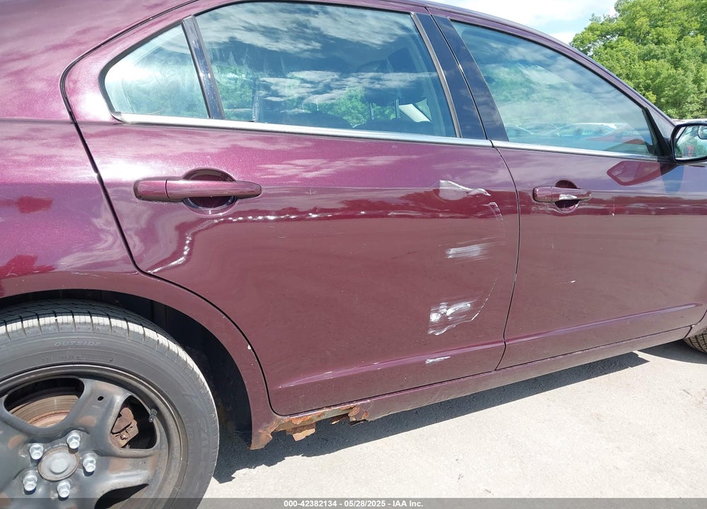 2011 FORD FUSION VIN: 3FAHP0HA0BR229430